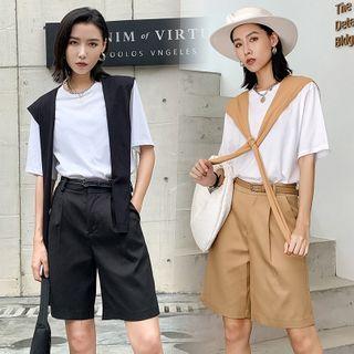 Short-sleeve Mock Two-piece T-shirt / Shorts