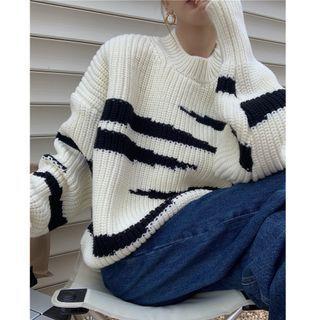 Mock-neck Two-tone Sweater Black & White - One Size