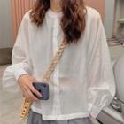 Open Back Light Blouse / High-waist Wide-leg Shorts