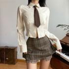Plain Crop Shirt / Plaid Mini A-line Skirt