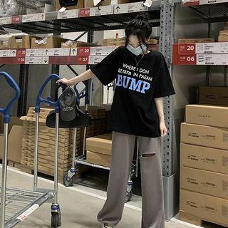 Short-sleeve Lettering T-shirt / Distressed Wide Leg Pants