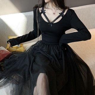 Long-sleeve Lace Strap T-shirt / A-line Mesh Skirt