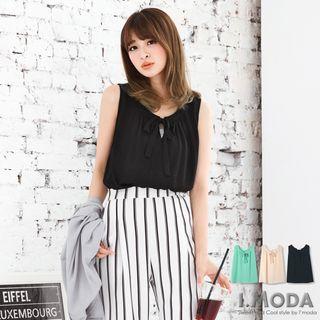 Self-tie Bow Sleeveless Top