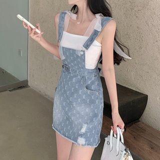 Camisole Top / Ripped Denim Jumper Skirt