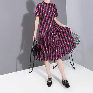Short-sleeve Patterned Midi A-line Dress As Shown In Figure - One Size