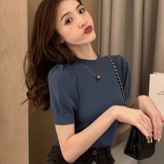 Mock-turtleneck Puff-sleeve Knit Top