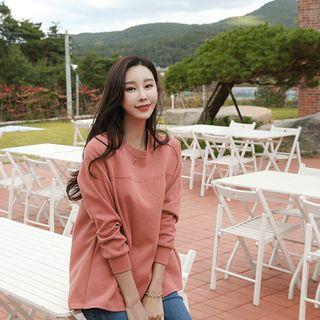 Seam-trim Dip-back A-line T-shirt