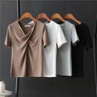 Short-sleeve V-neck Twist T-shirt