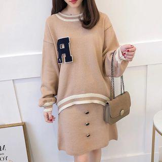 Set: Contrast Trim Letter Sweater + Buttoned Knit Skirt