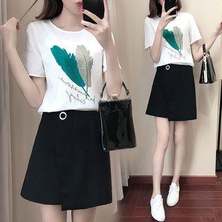 Set: Printed Short Sleeve T-shirt + Plain A-line Skirt