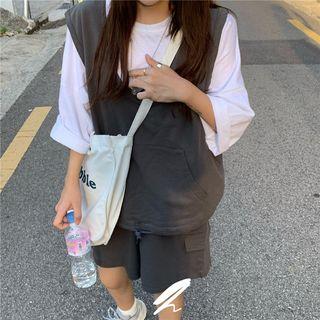 Drawstring Vest / Wide-leg Sweatshorts