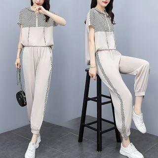 Set: Short-sleeve Print Panel Hooded T-shirt + Sweatpants
