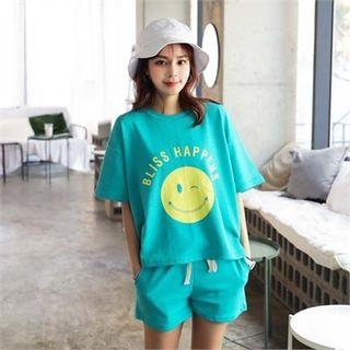 Set: Smiley Print Elbow-sleeve T-shirt + Sweat Shorts