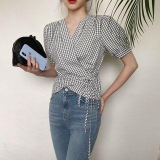 Short-sleeve V-neck Tie-waist Plaid Blouse