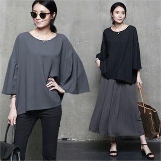 Roundneck Flared Top