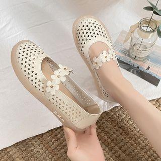 Cut-out Mary Jane Shoes