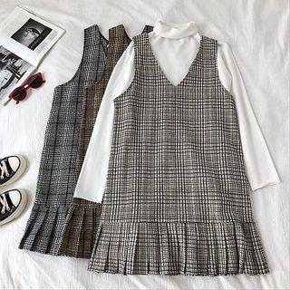Color-block Plaid V-neck Ruffled-trim Sleeveless Dress