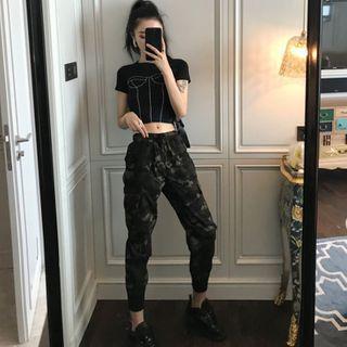 Short-sleeve Rhinestone Cropped T-shirt / Camo Print Harem Pants
