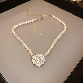 Flower Glaze Faux Pearl Necklace 1pc - Gold & White - One Size
