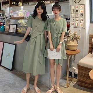 Tie Waist Short-sleeve A-line Dress / Midi Dress