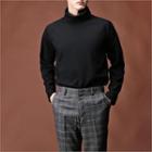 Turtle-neck Raglan-shoulder T-shirt