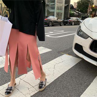 Long-sleeve Buttoned Top / Splitted Skirt