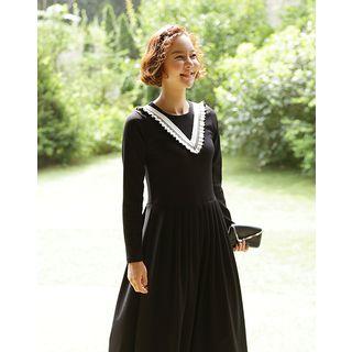 Contrast-trim Long-sleeve Flare Long Dress