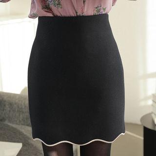 Contrast-trim Scallop-hem Skirt