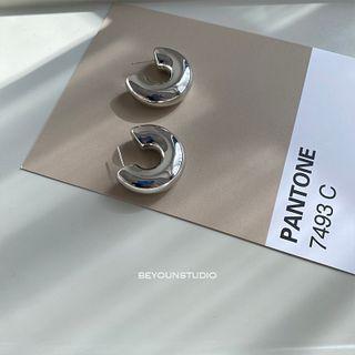 Polished Alloy Open Hoop Earring E182 - 1 Pair - Silver - One Size