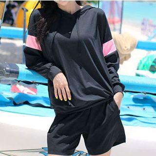 Set: Two-tone Hoodie + Swim Shorts