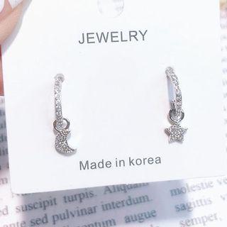 Non-matching Moon & Star Earring As Shown In Figure - One Size