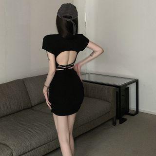 Short-sleeve Plain Open-back Cropped Top / High-waist Plain Mini Skirt