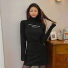 Turtle-neck Letter Ribbed Top