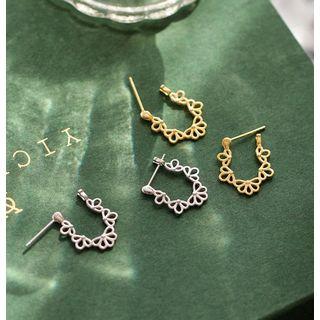 Cut-out Drop Earring