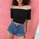 Short-sleeve Off-shoulder Lace-up T-shirt