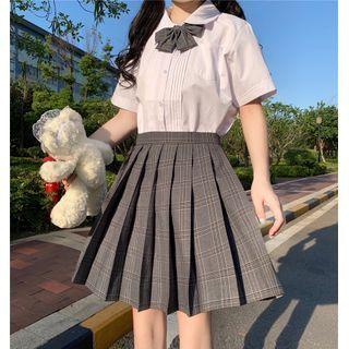Short-sleeve Neck Tie Shirt / Plaid Pleated Skirt