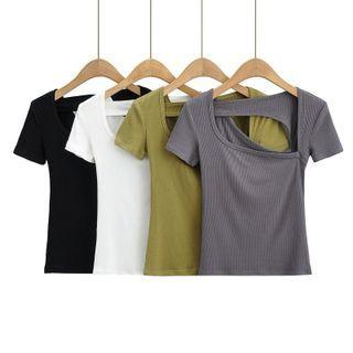 Short Sleeve Asymmetric Neck Open-back Plain Crop Top