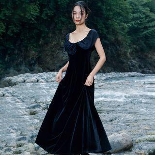 Short-sleeve Velvet Maxi A-line Dress