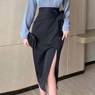 Slit Midi Pencil Skirt / V-neck Blouse