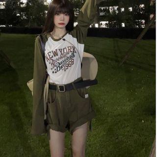 Long-sleeve Letter Print Raglan T-shirt / High Waist Plain Shorts