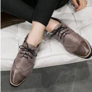 Block Heel Lace-up Brogue Shoes