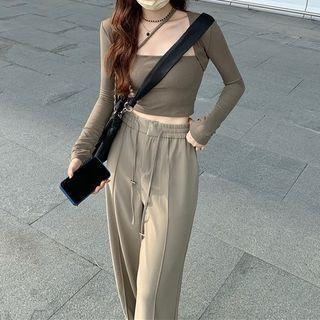 Long-sleeve Cropped T-shirt / Drawstring Wide Leg Pants