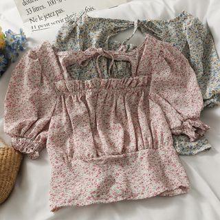 Tie-back Ruffled Floral Crop Top