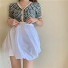 Pattern Short-sleeve Knit Top / Plain Skirt