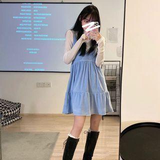 Mock-neck Plain Top / Velvet A-line Dress