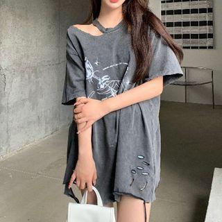 Short-sleeve Print Distressed T-shirt Gray - One Size