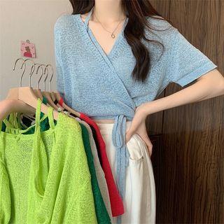 Short-sleeve V-neck Halter Knit Cropped Top