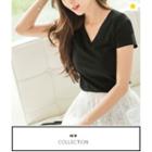 Short-sleeve V-neck Cross Back T-shirt