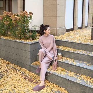 Plain Crewneck Loose-fit Long-sleeve Top / Plain High-waist Loose-fit Pants