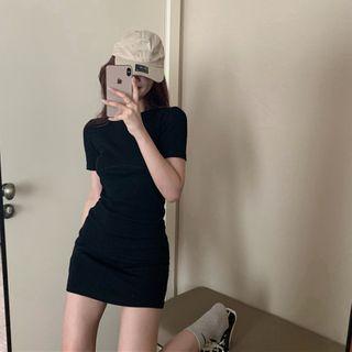 Knitted Short-sleeve Slim Fit Dress